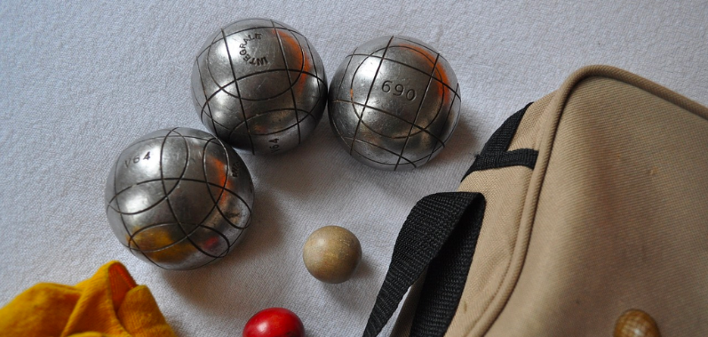 boules de pétanque et sacoche