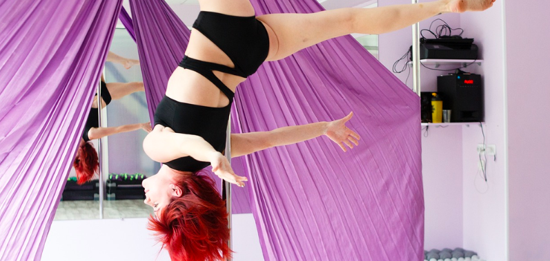 Quelle tenue pour pratiquer la pole dance ? - Sport et Loisir