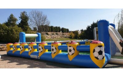 Le babyfoot humain : une animation sportive et décalée pour vos événements extérieurs